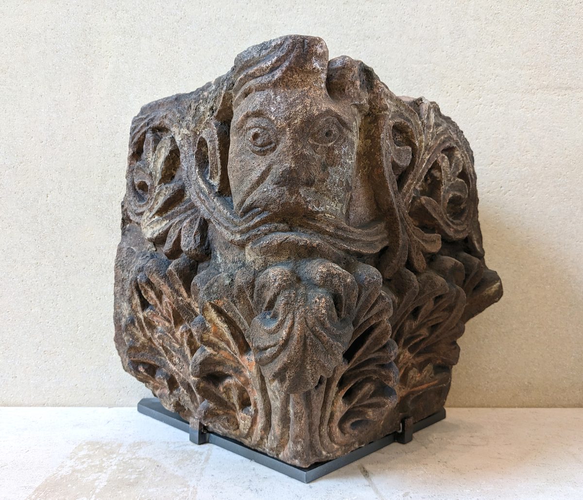 Skulptur aus der Epoche Die romanische Skulptur