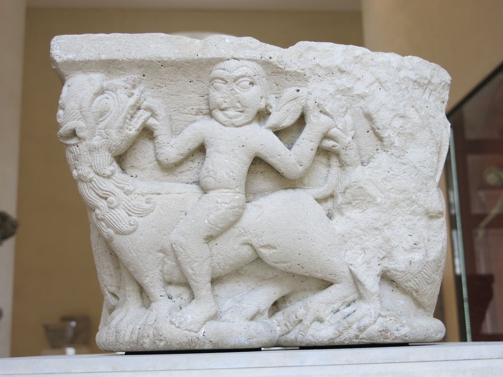 Skulptur aus der Epoche Die romanische Skulptur