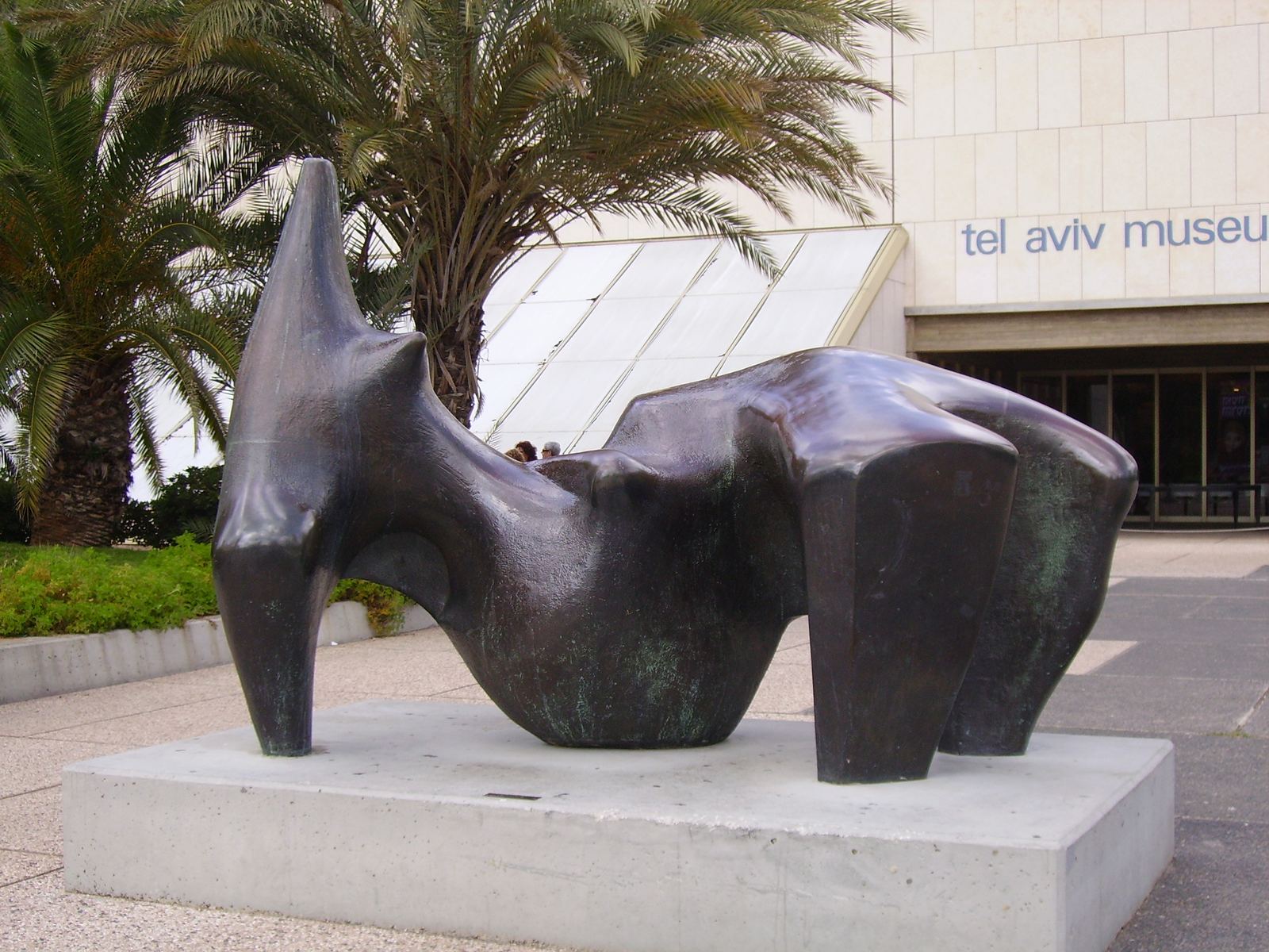 Skulptur von Henry Moore