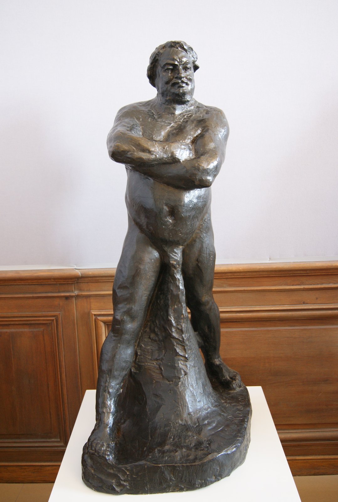 Rodins Balzac – Skulptur, Hauptansicht