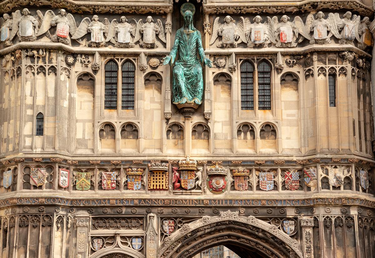 Henry Moores King and Queen – Skulptur, Hauptansicht
