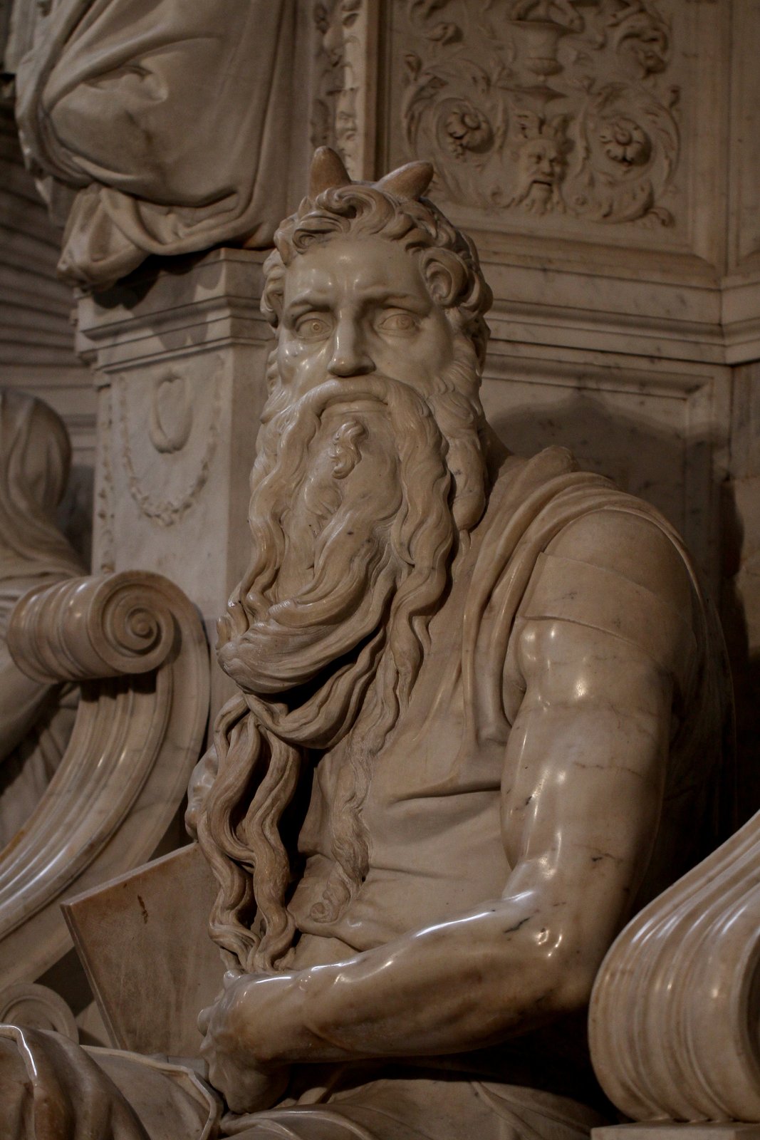 Michelangelos Moses – Skulptur, Hauptansicht