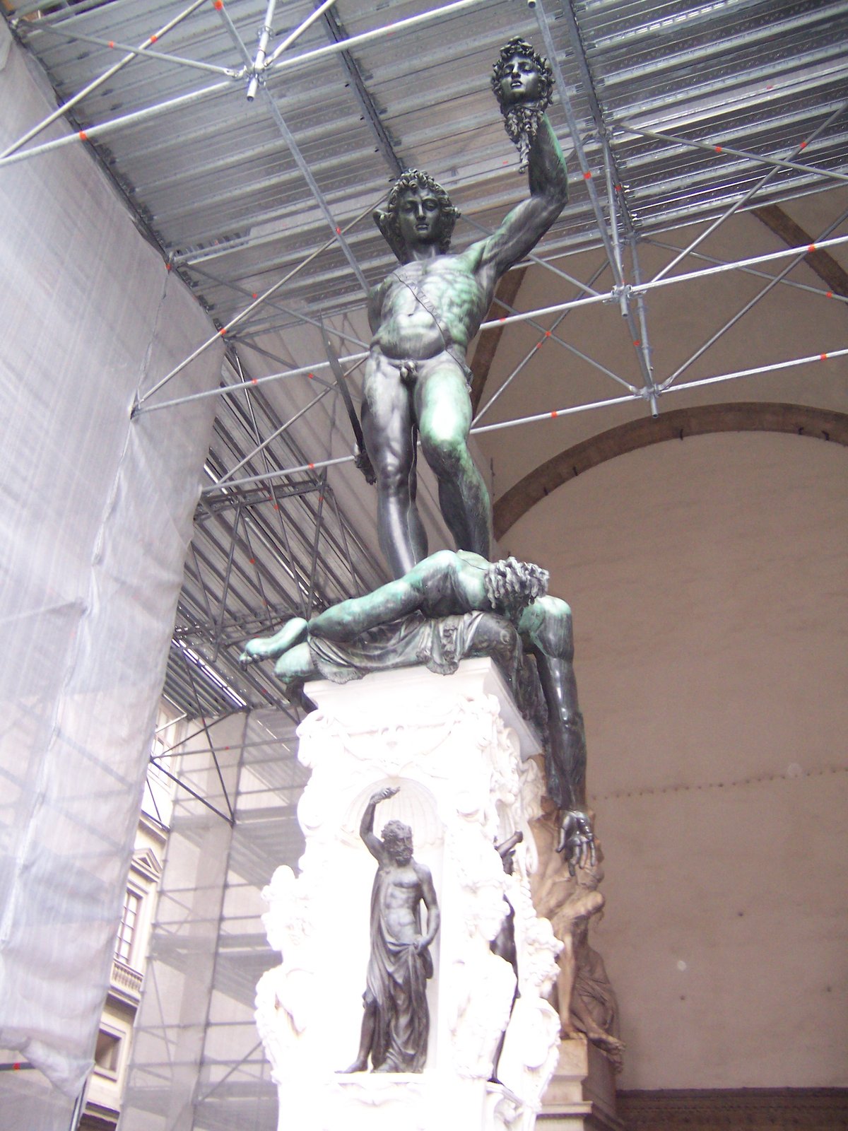 Cellinis Perseus mit dem Haupt der Medusa – Skulptur, Hauptansicht
