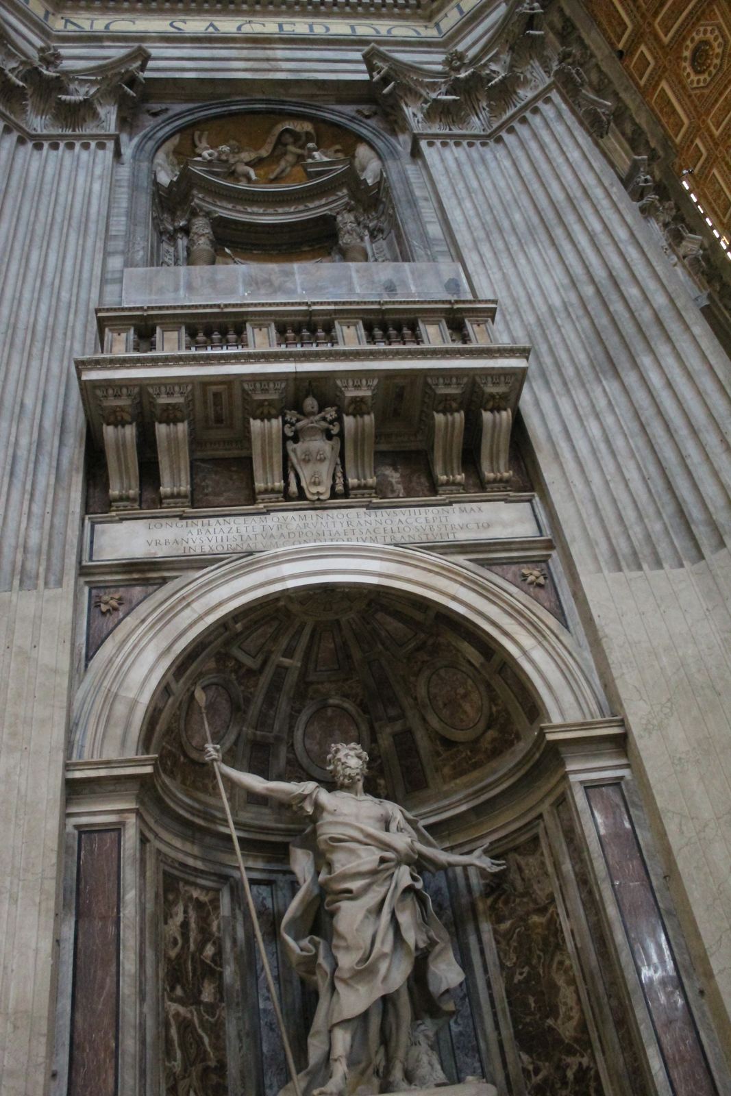 Berninis Hl. Longinus, Marmor, St. Peter